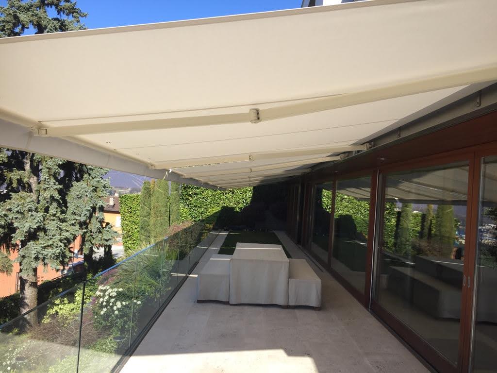 Perché scegliere una tenda da sole a bracci in acciaio