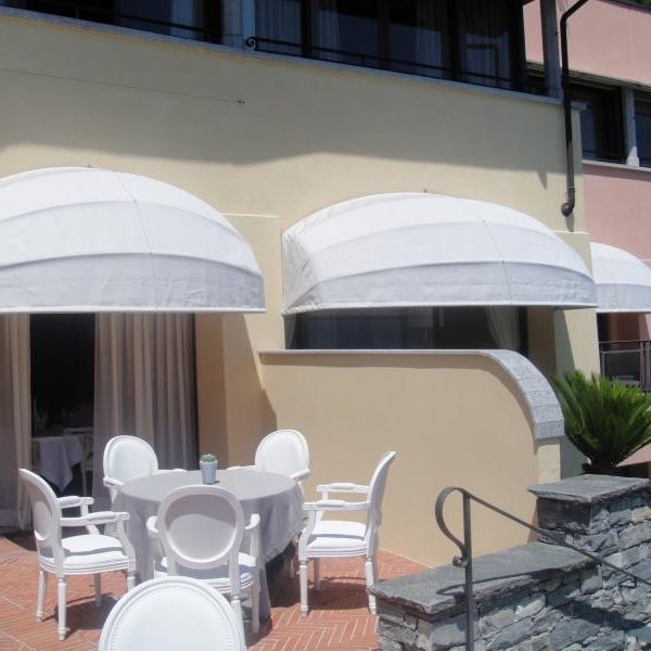 Perché scegliere una tenda da sole a cappottina